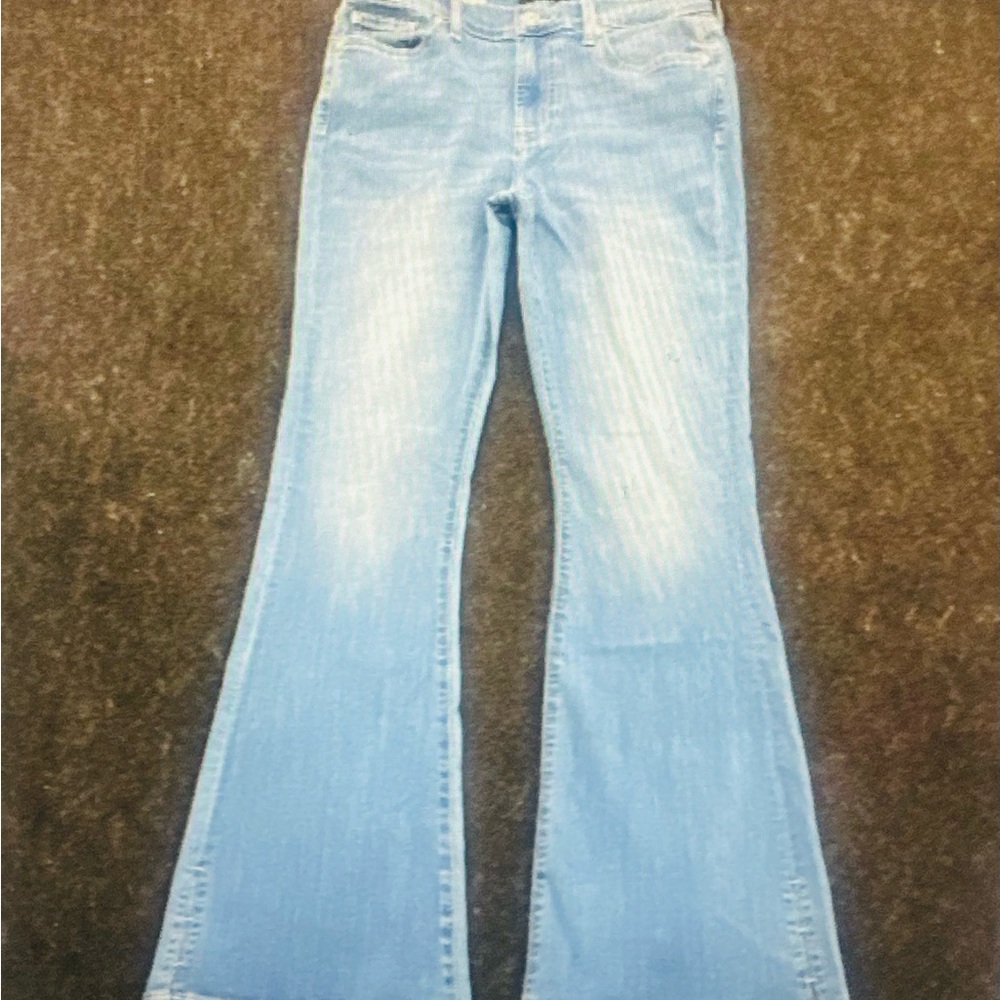 NWT Petite Slim Evolution 30” Women's Light Blue Flared Jeans